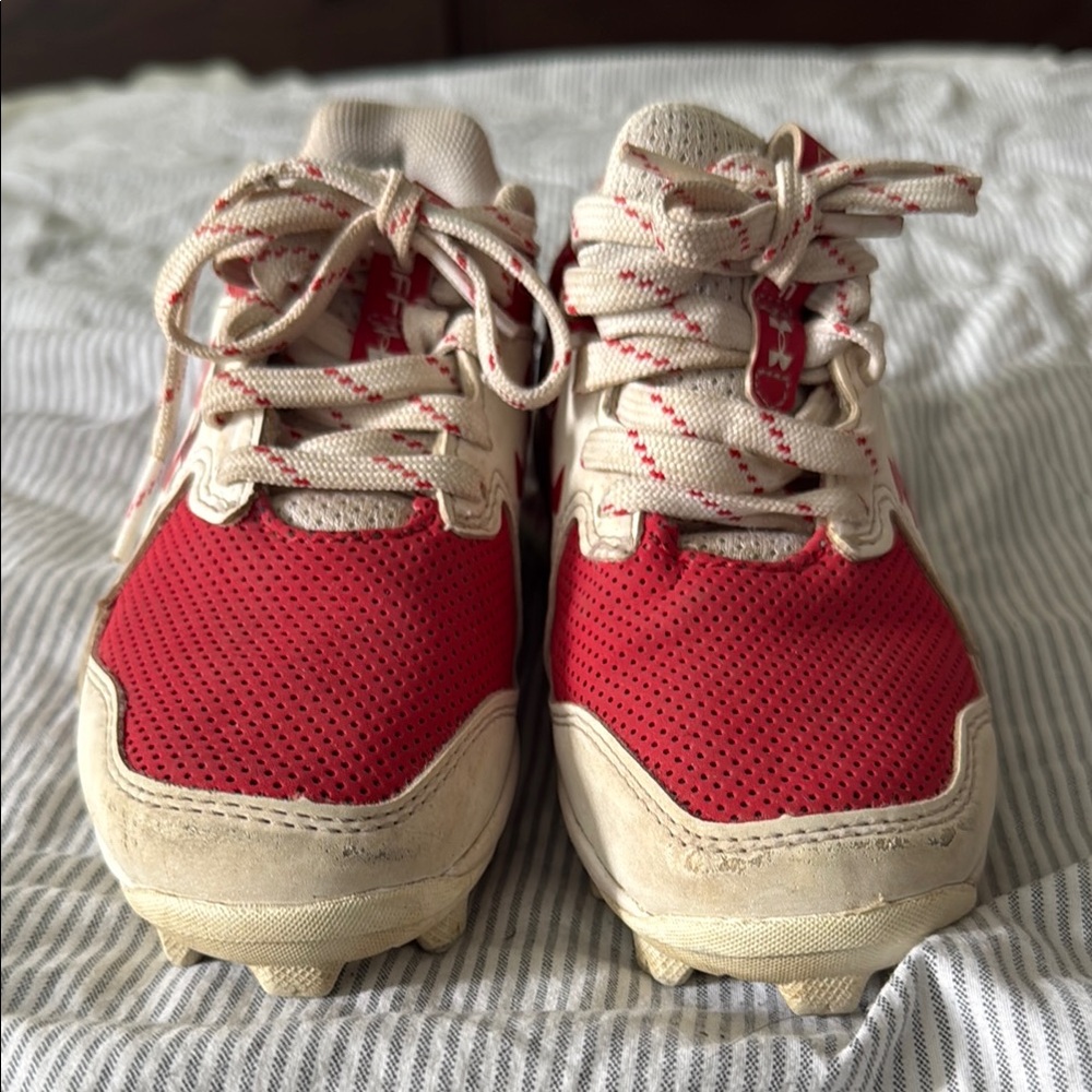 Under Armour Kids Red and white baseball cleats